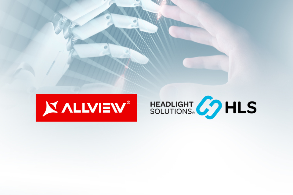 Visual-Fan-se-asociaza-cu-Headlight-Soutions
