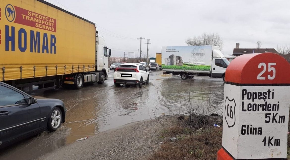 centura-bucuresti-inundatie-glina-TIR-sursa-Economedia-2-e1616010176533
