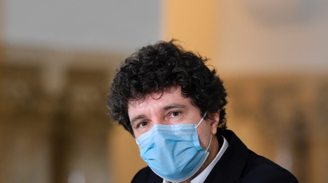 nicusor-dan-1-1070×600