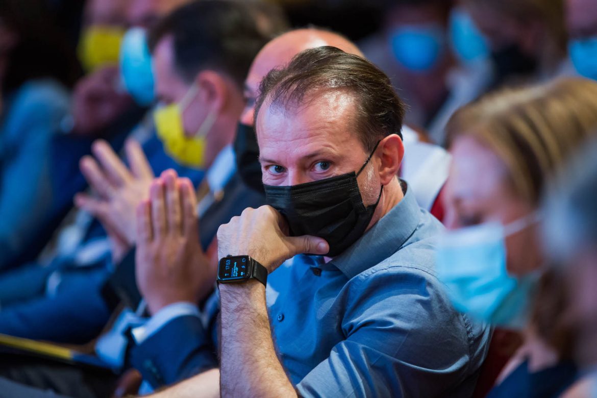 romanian_prime_minister_florin_citu_inqum_photos_ovidiu_matiu