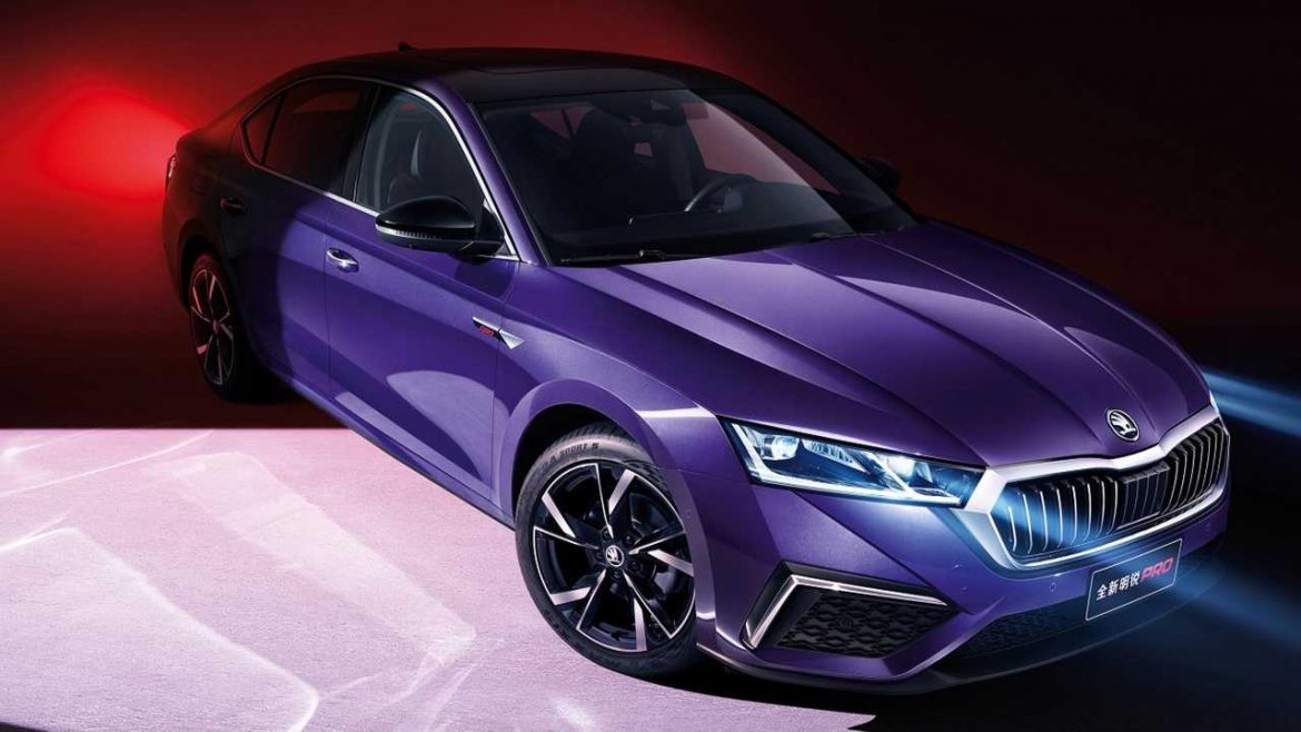2021-skoda-octavia-pro-for-china