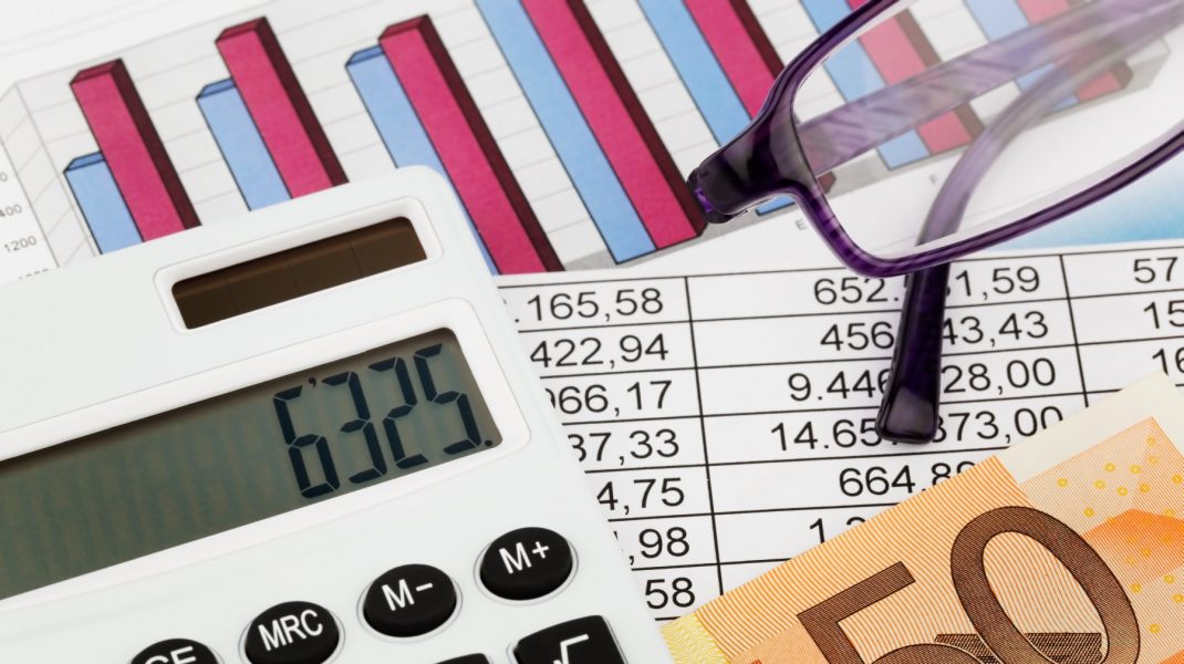 bani-calculator-grafice-heptafoto-1070×600