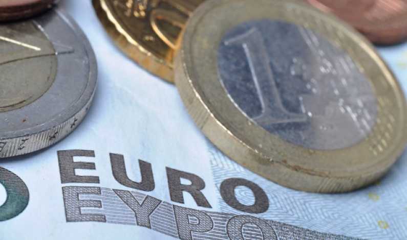 fonduri-dreamstime_1