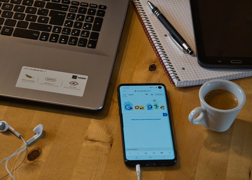 munca-de-acasa2-840×600