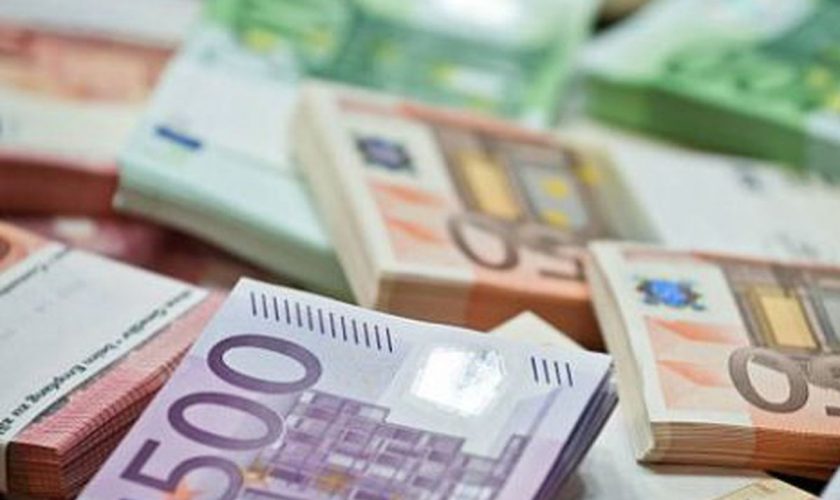 Studenții-pot-primi-100-de-mii-de-euro-pentru-a-și-deschide-o-afacere-1-840×500